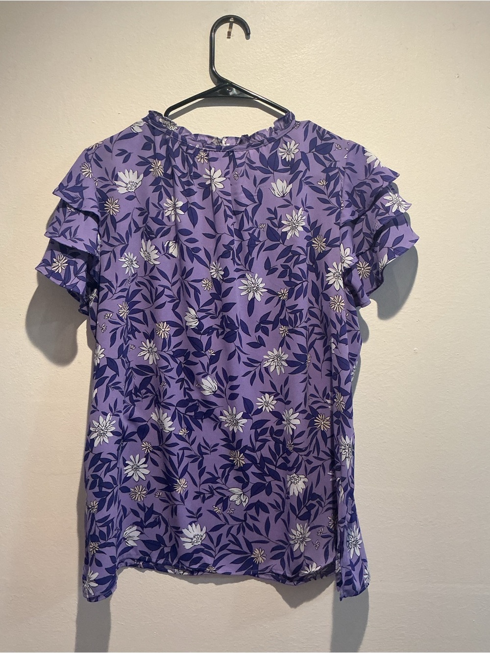 Liz Claiborne Purple Floral Ruffle Sleeve Blouse Top L - Picture 2 of 3